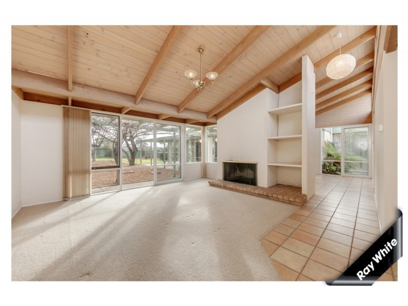 13 Munro Road, Queanbeyan NSW 2620