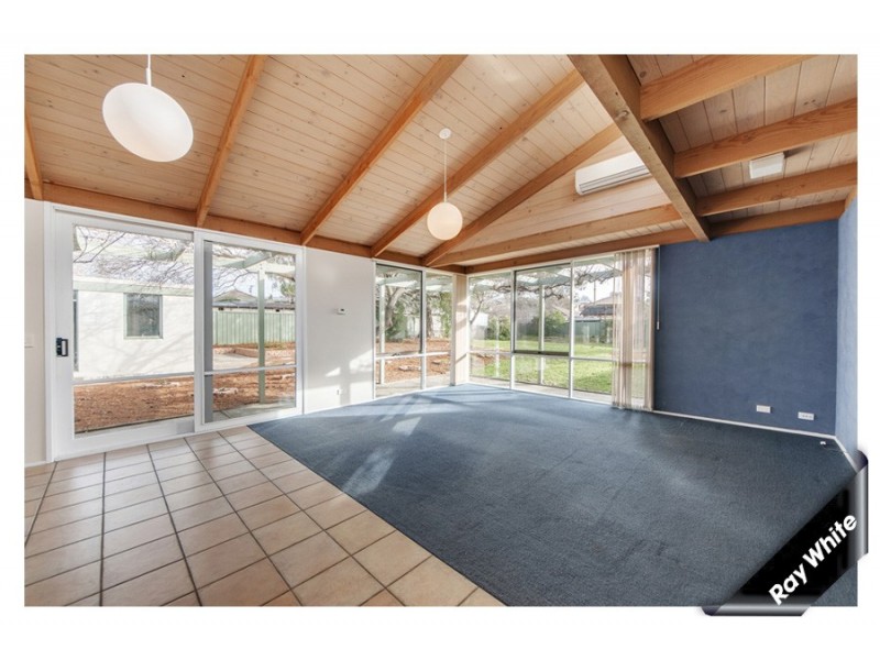 13 Munro Road, Queanbeyan NSW 2620