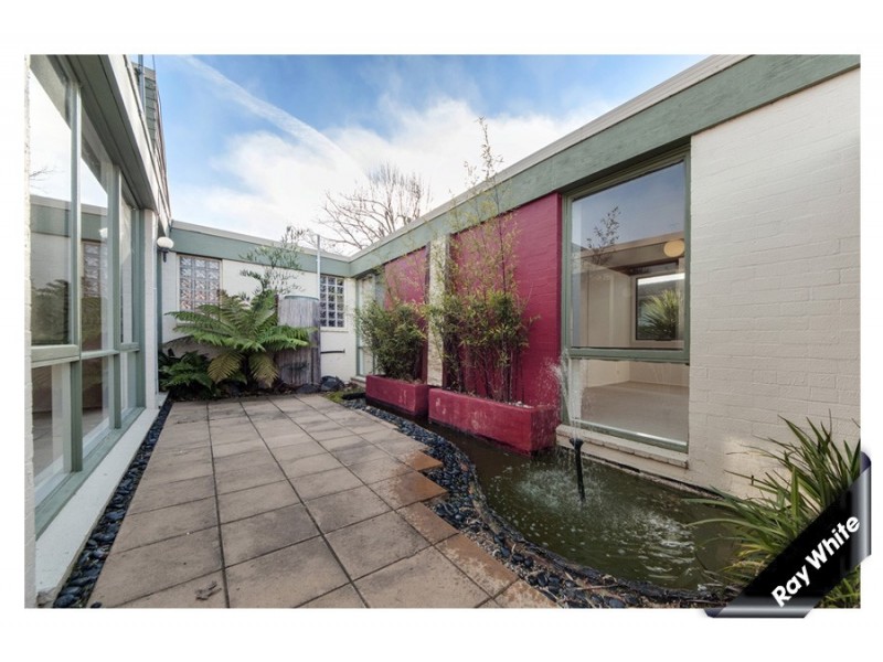 13 Munro Road, Queanbeyan NSW 2620