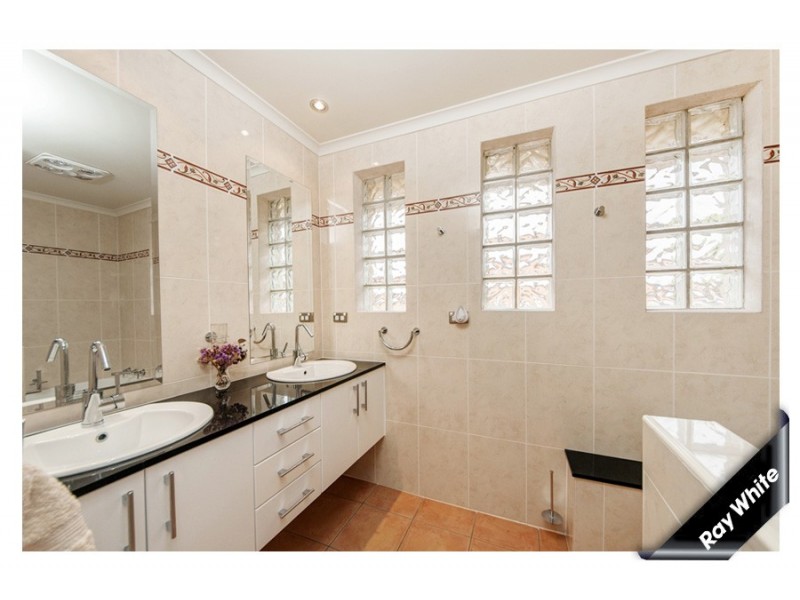 16 Daglish Street, Curtin ACT 2605