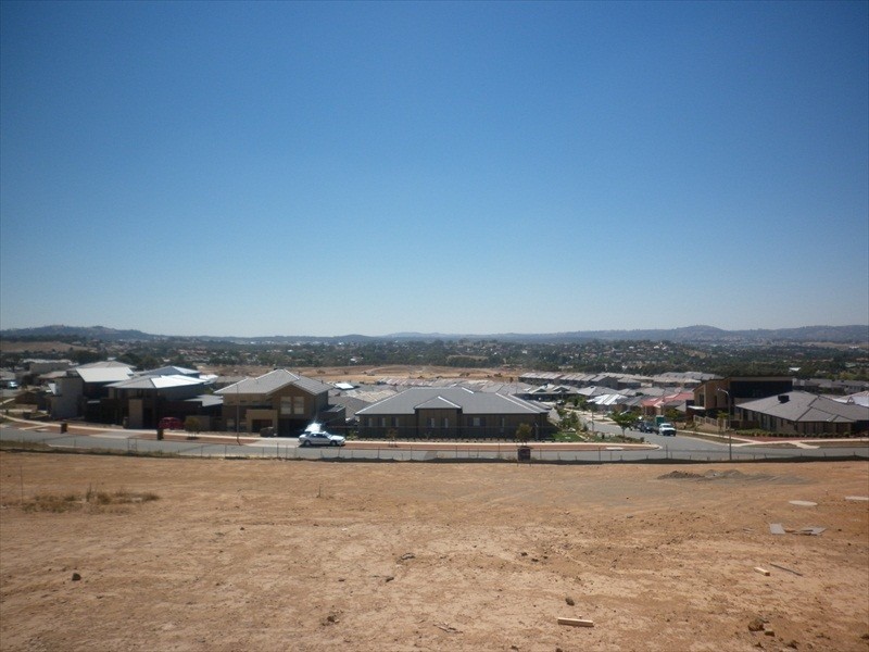 25 Ashton Calvert Street, Casey ACT 2913