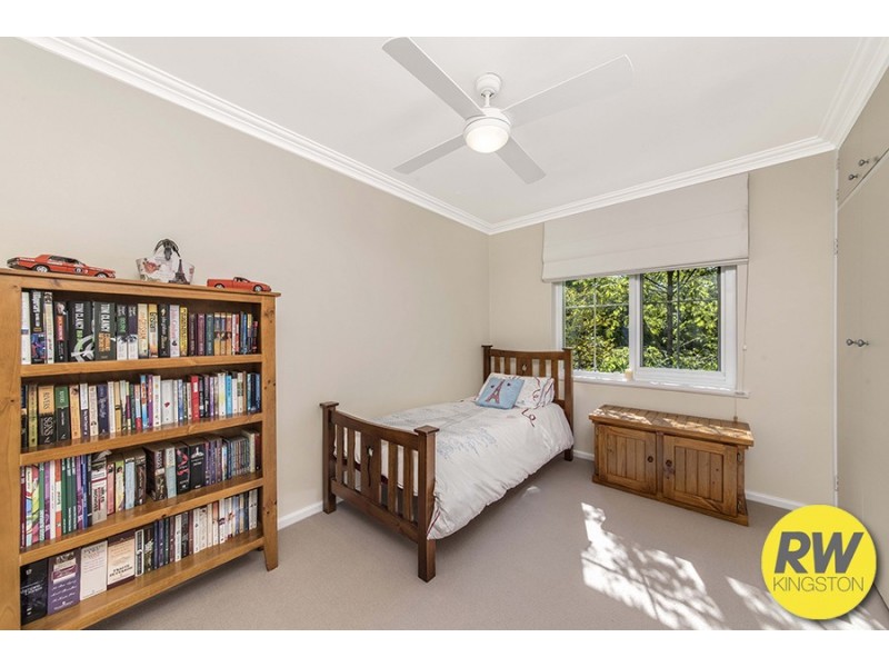 22 Beauchamp Street, Deakin ACT 2600