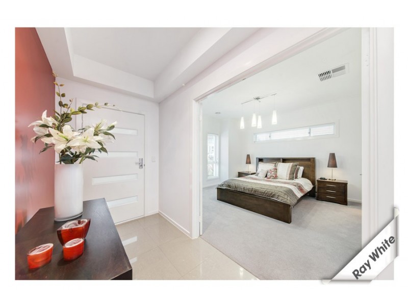 8 Isaacson Street, Franklin ACT 2913