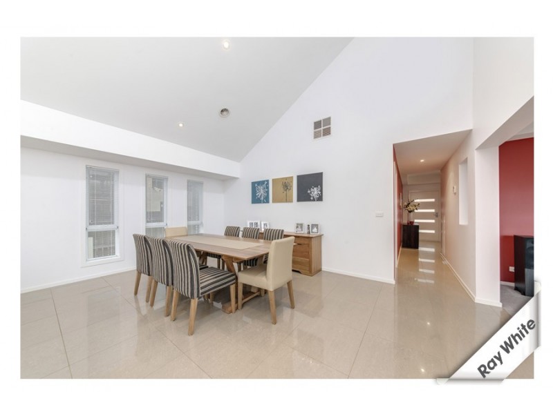 8 Isaacson Street, Franklin ACT 2913