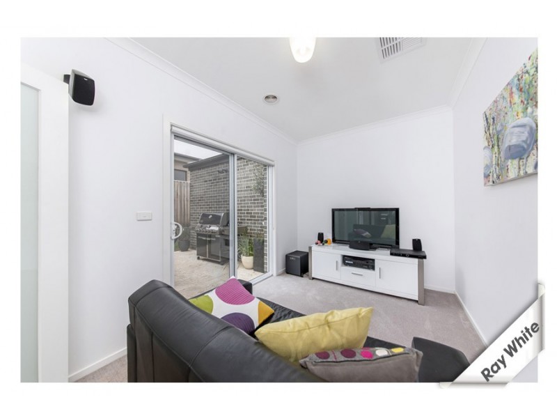 8 Isaacson Street, Franklin ACT 2913