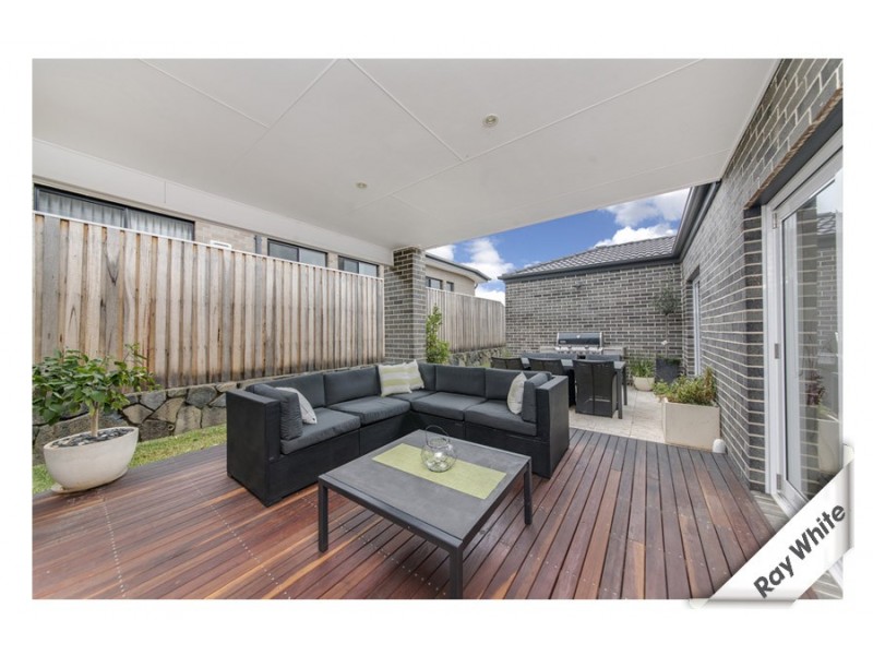 8 Isaacson Street, Franklin ACT 2913