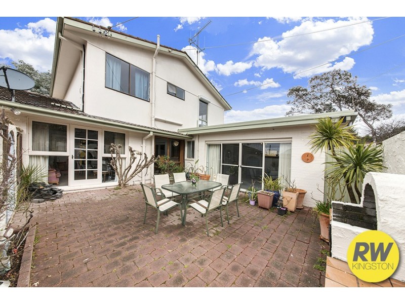 18 Glenorchy Street, Lyons ACT 2606