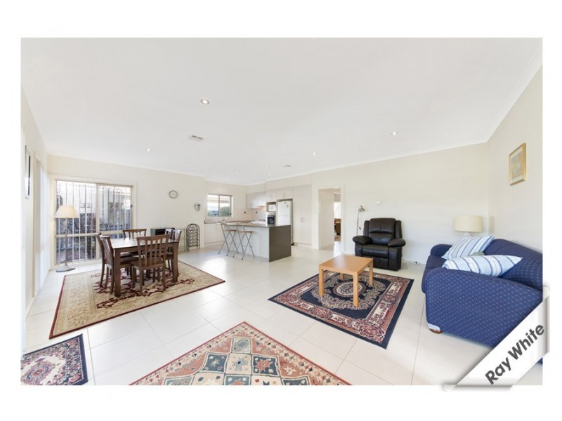 33 Nullarbor Avenue, Franklin ACT 2913