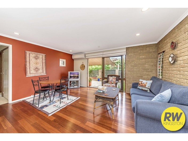 2 Clare Place, Gowrie ACT 2904