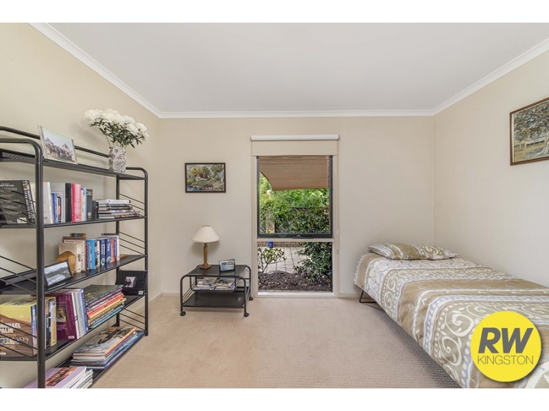 2 Clare Place, Gowrie ACT 2904