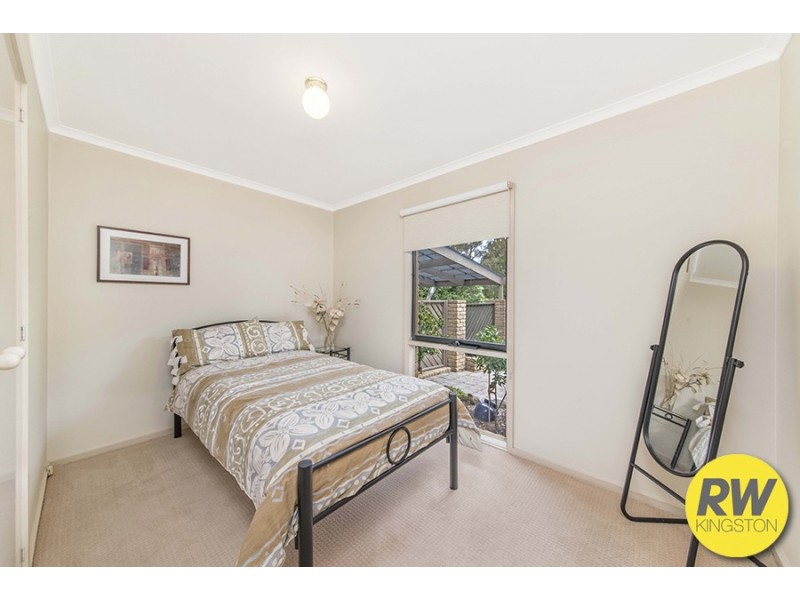 2 Clare Place, Gowrie ACT 2904