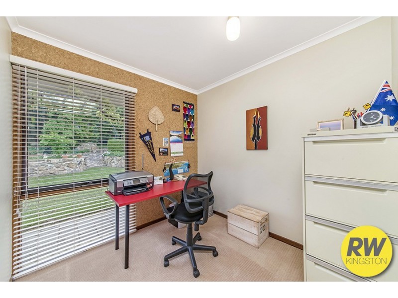 2 Clare Place, Gowrie ACT 2904