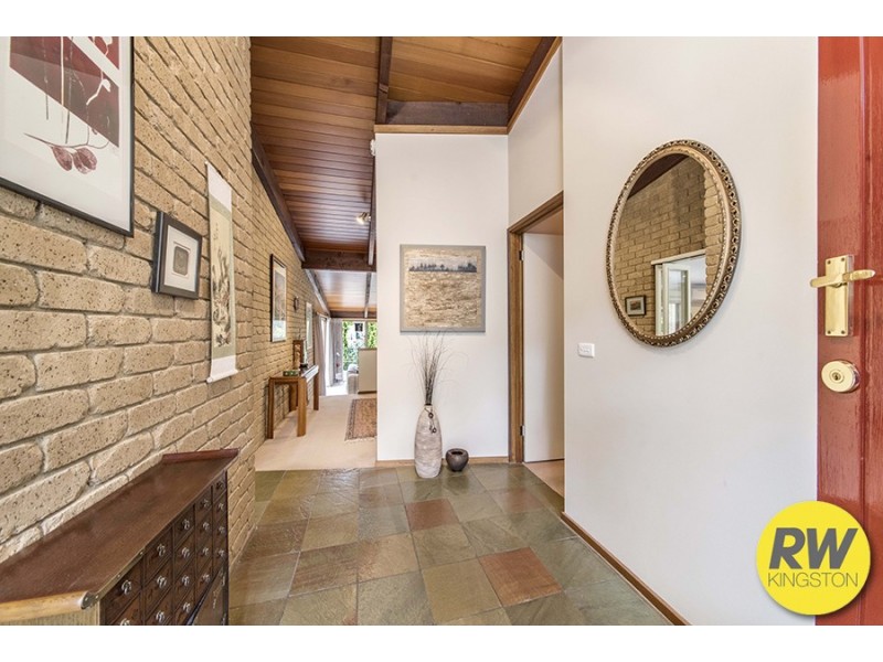 2 Clare Place, Gowrie ACT 2904