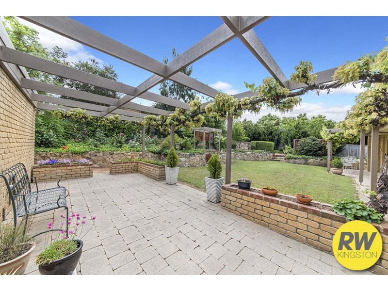 2 Clare Place, Gowrie ACT 2904