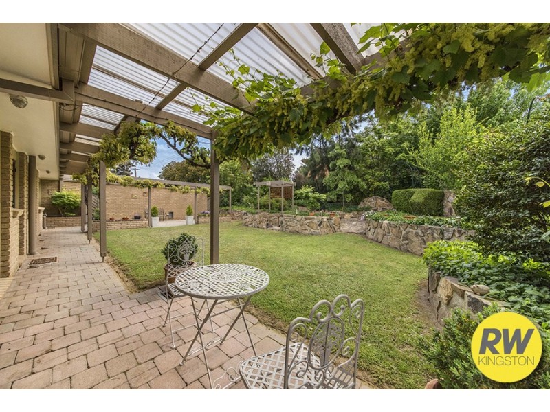 2 Clare Place, Gowrie ACT 2904