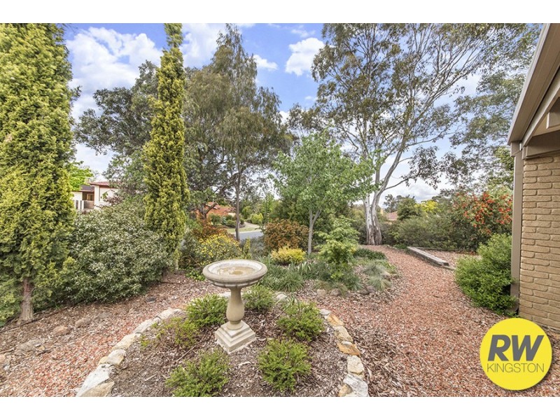 2 Clare Place, Gowrie ACT 2904