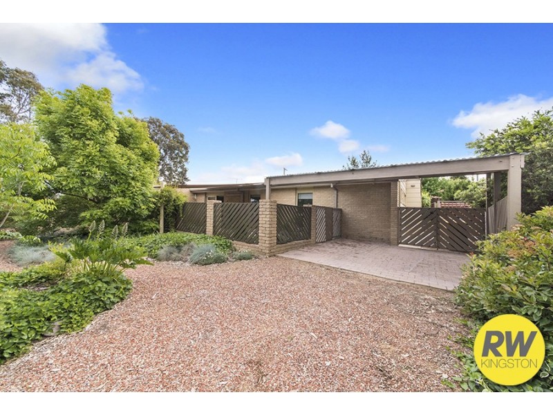 2 Clare Place, Gowrie ACT 2904