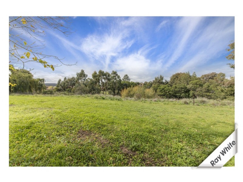 13 Monk Place, Karabar NSW 2620