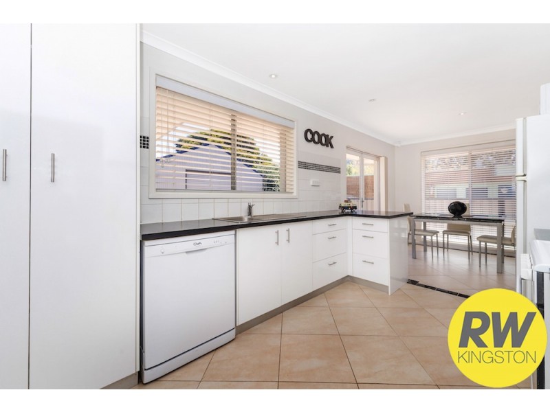 4 Hunt Street, Higgins ACT 2615