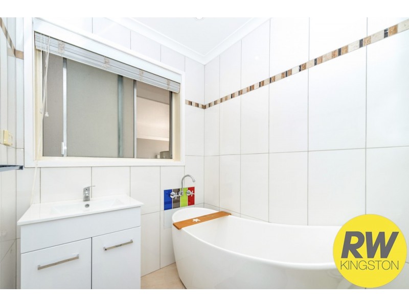 4 Hunt Street, Higgins ACT 2615