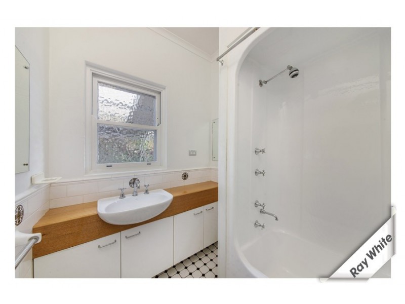 22 Strzelecki Crescent, Narrabundah ACT 2604