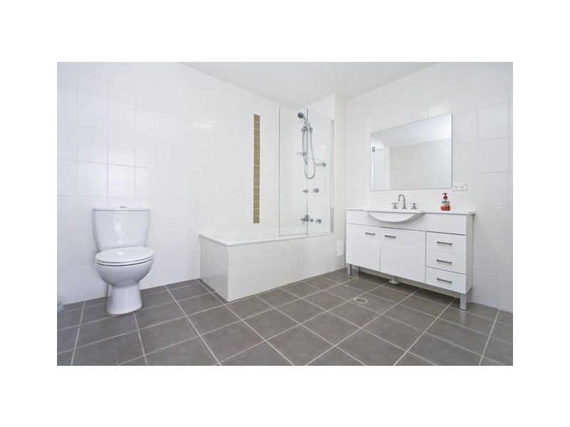 31/10 ‘Soho’ Burke Crescent, Kingston ACT 2604