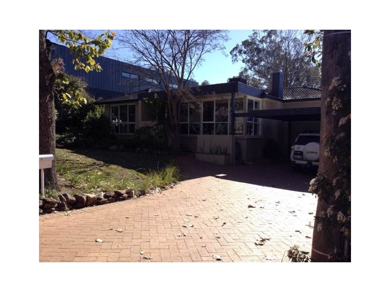 15 Finniss Crescent, Narrabundah ACT 2604