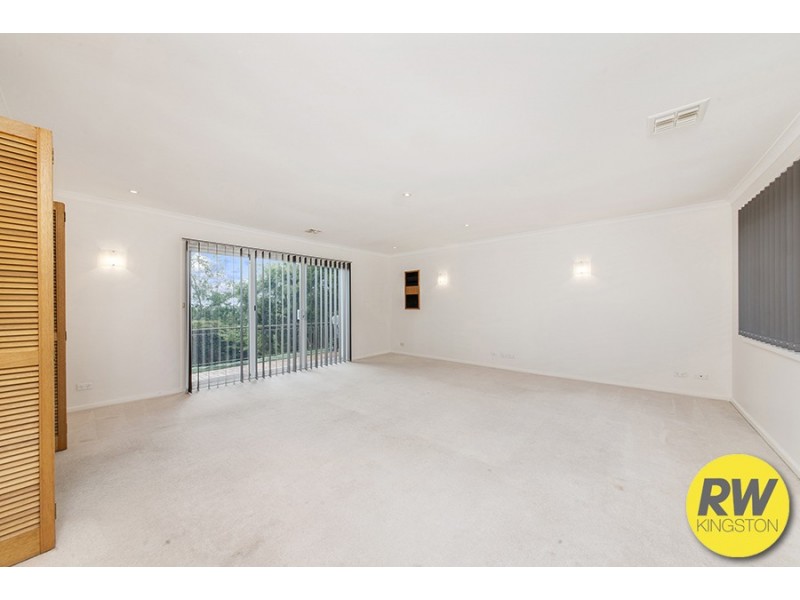 46 Hawkesbury Crescent, Farrer ACT 2607