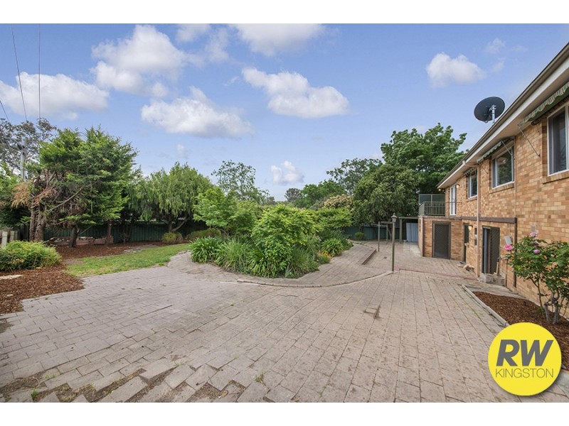 46 Hawkesbury Crescent, Farrer ACT 2607