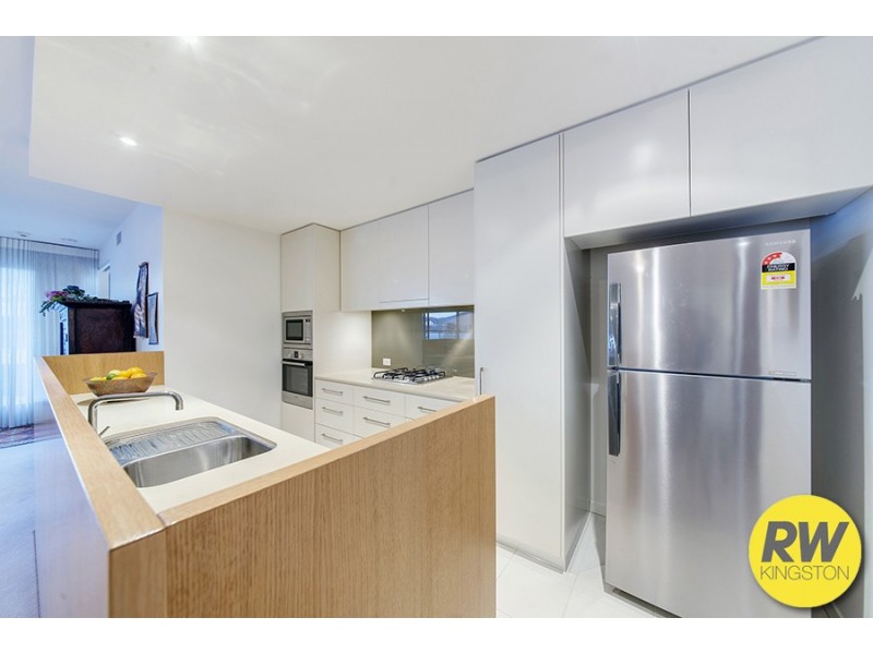 69/11 Eastlake Parade, Kingston ACT 2604