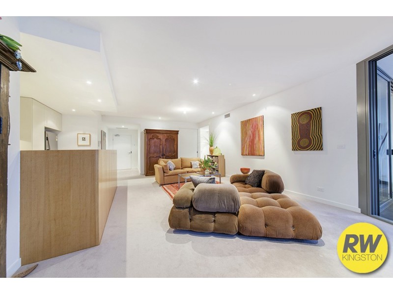 69/11 Eastlake Parade, Kingston ACT 2604