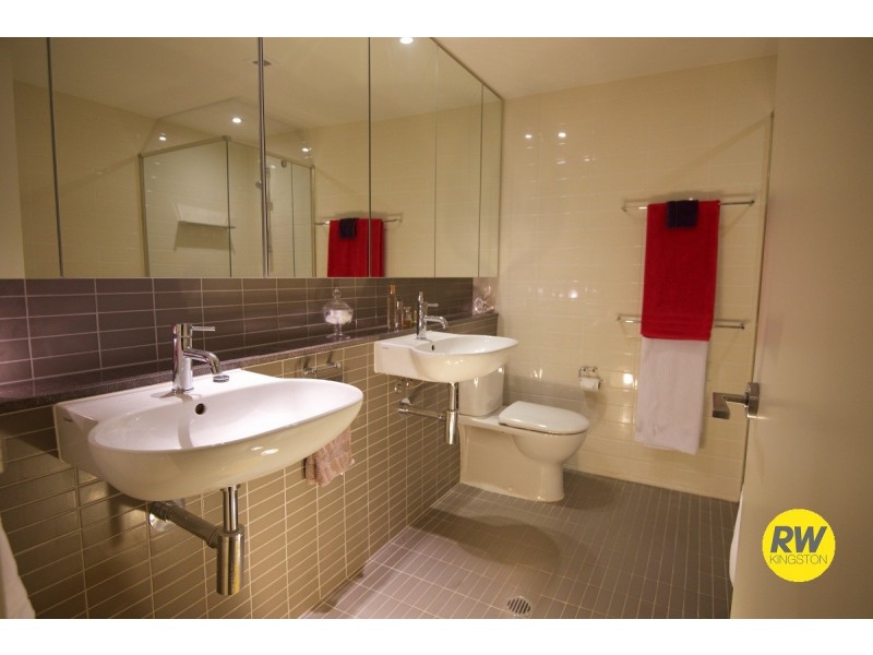 56/11 Eastlake Pde., Kingston ACT 2604