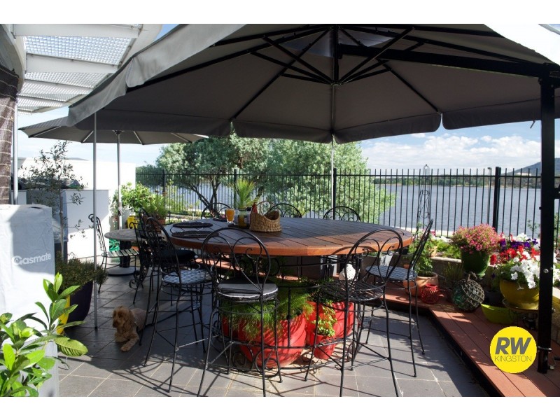 56/11 Eastlake Pde., Kingston ACT 2604