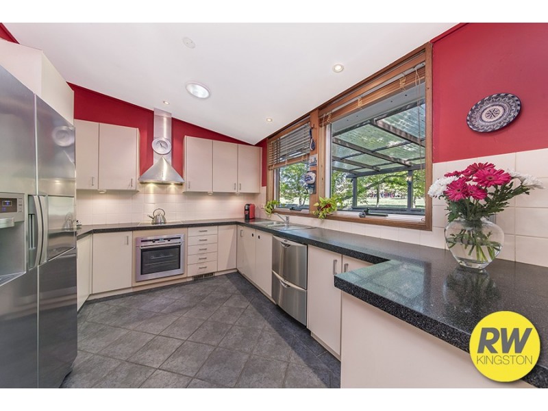 20 Tallara Parkway, Narrabundah ACT 2604