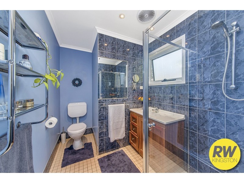 20 Tallara Parkway, Narrabundah ACT 2604