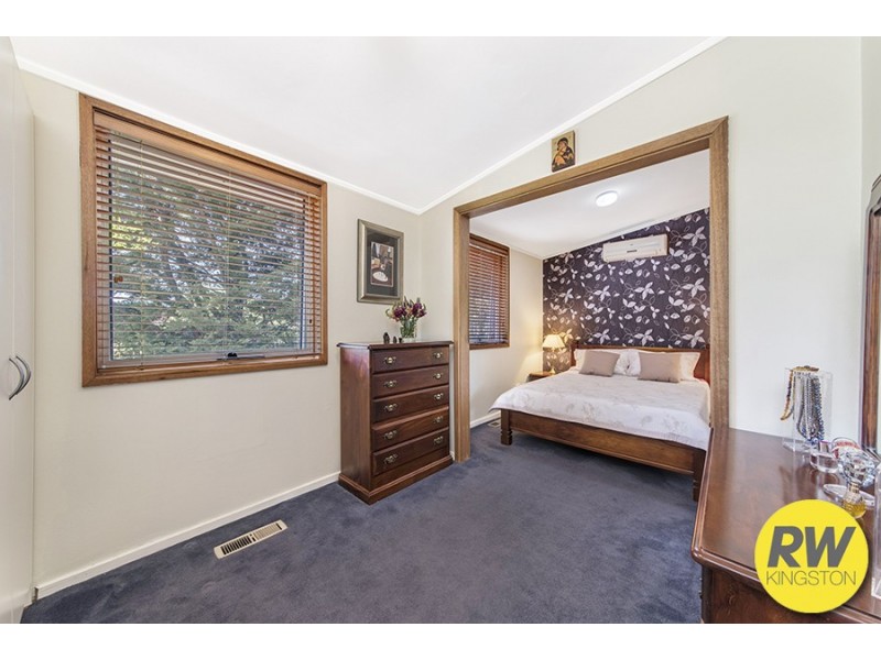 20 Tallara Parkway, Narrabundah ACT 2604