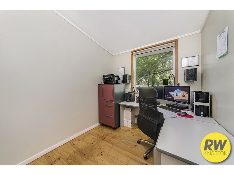 20 Tallara Parkway, Narrabundah ACT 2604