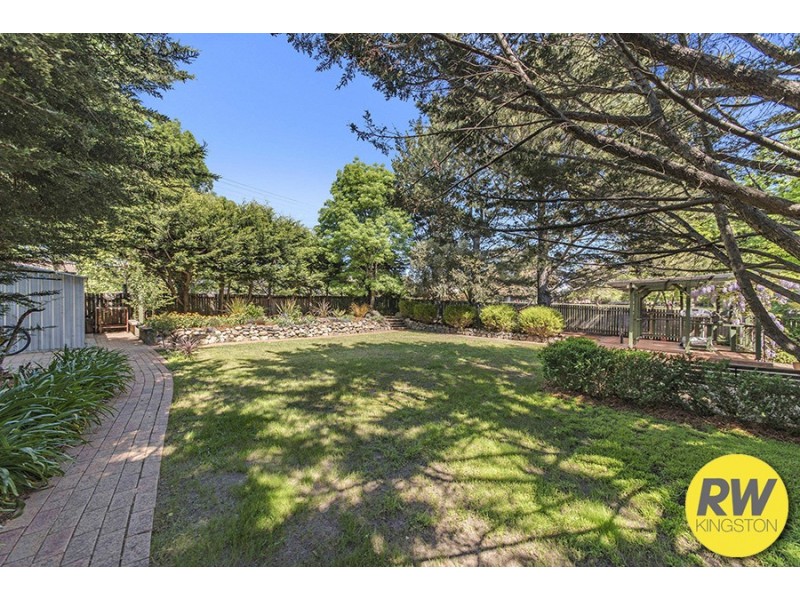 20 Tallara Parkway, Narrabundah ACT 2604
