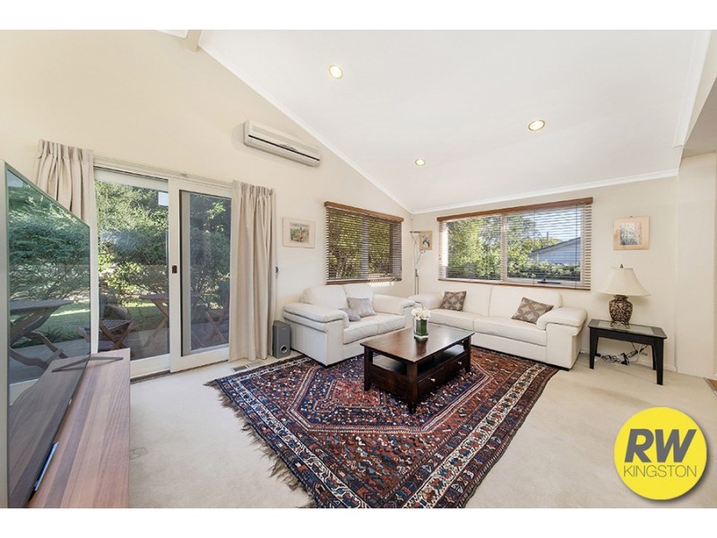 13 Sprent Street, Narrabundah ACT 2604