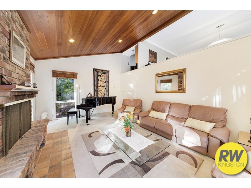 13 Sprent Street, Narrabundah ACT 2604