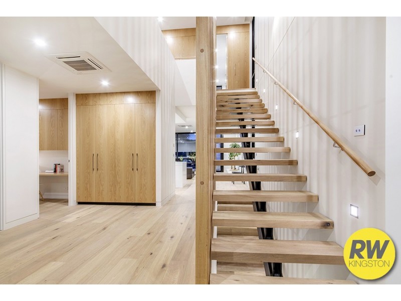 18 Beagle Street, Red Hill ACT 2603