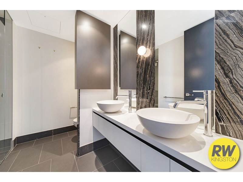 1111/19 Marcus Clarke Street, Acton ACT 2601