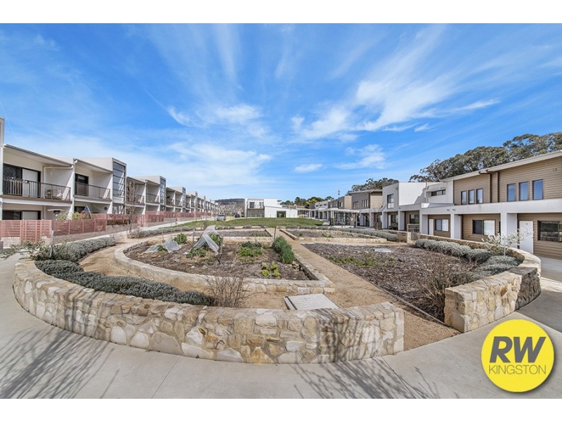 68/39 Jerrabomberra Ave, Narrabundah ACT 2604