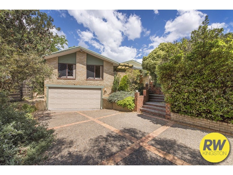 9 Pinkstone Place, Mckellar ACT 2617