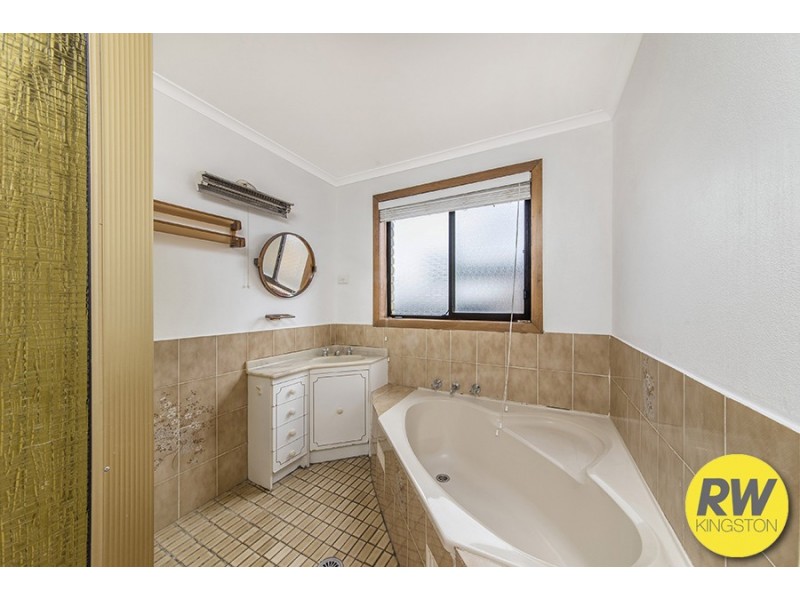 9 Pinkstone Place, Mckellar ACT 2617