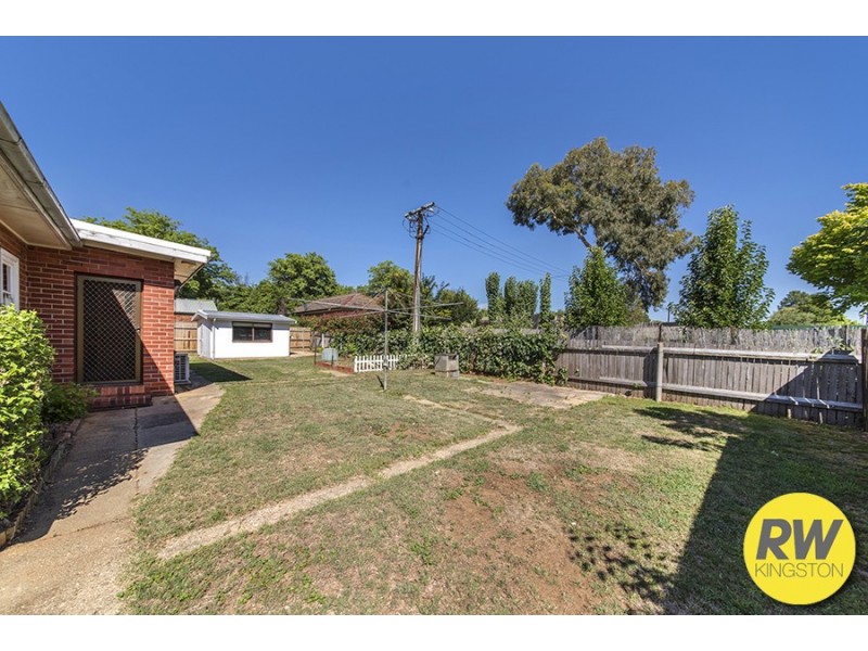 22 Blaxland Crescent, Griffith ACT 2603