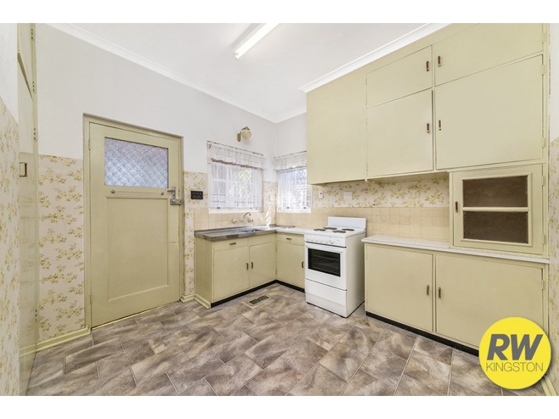 22 Blaxland Crescent, Griffith ACT 2603