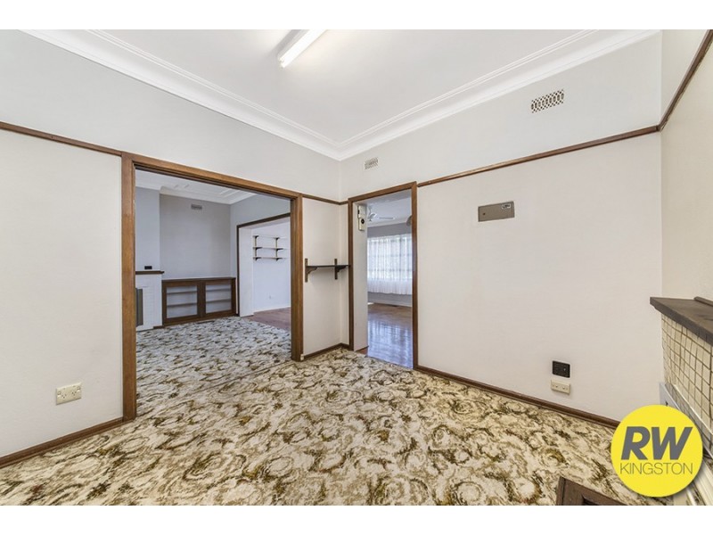 22 Blaxland Crescent, Griffith ACT 2603
