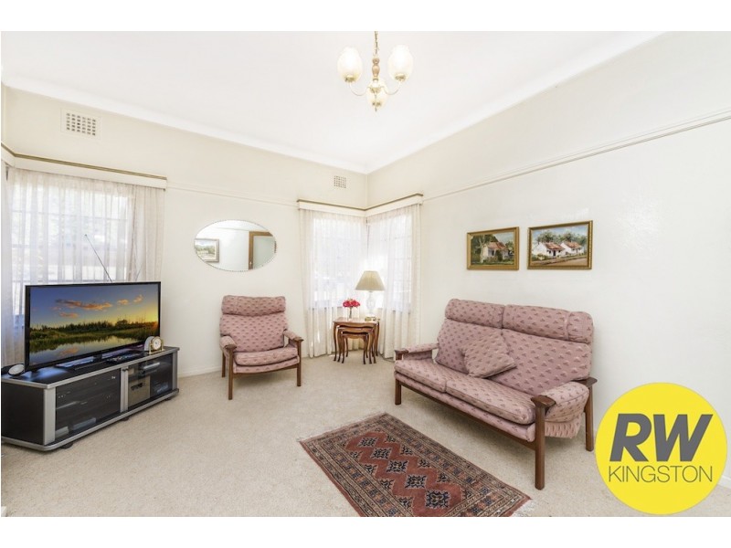 13 Throsby Crescent, Narrabundah ACT 2604