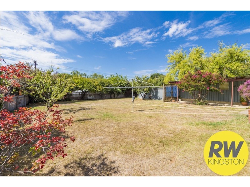 13 Throsby Crescent, Narrabundah ACT 2604